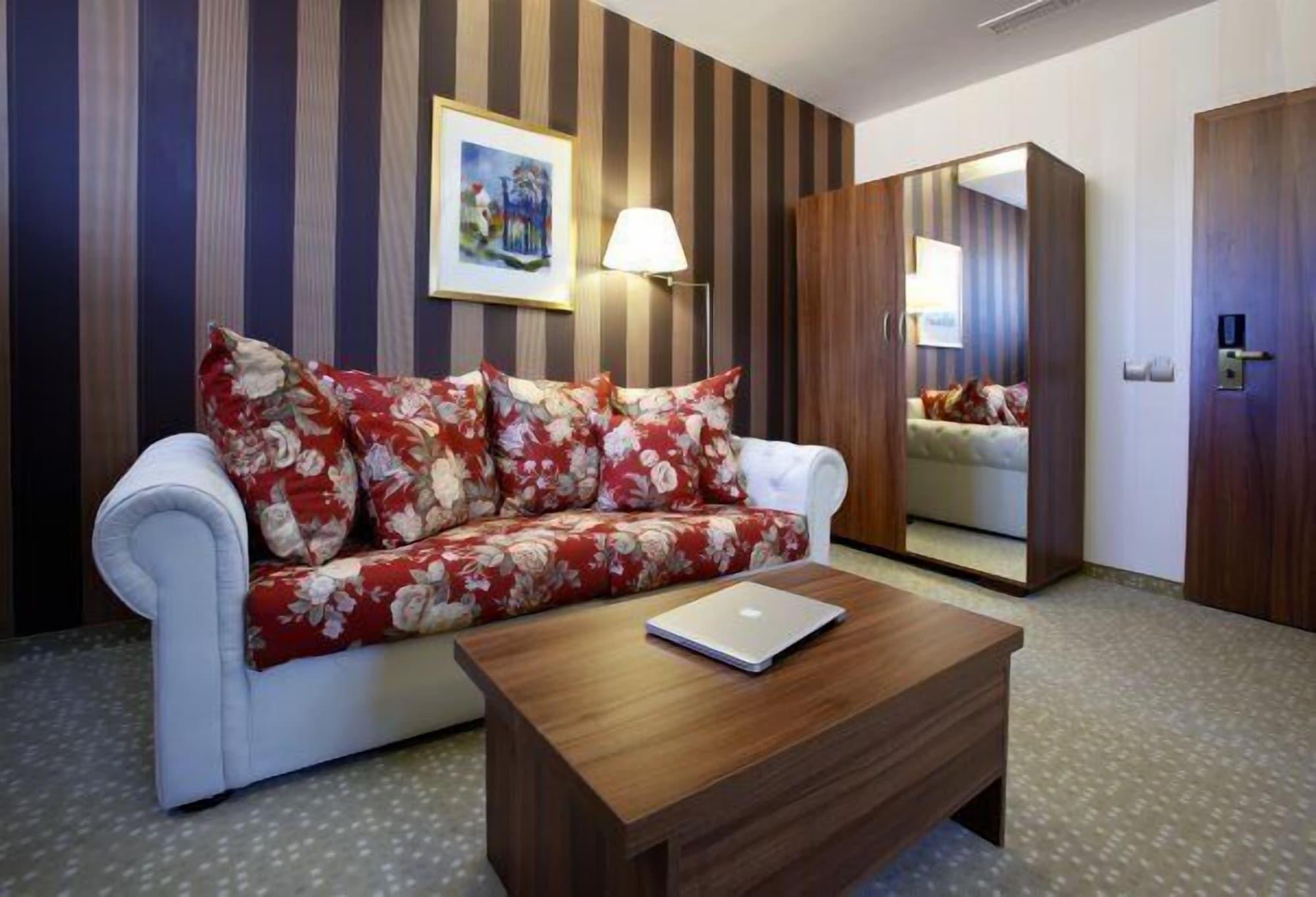 Gott Hotel