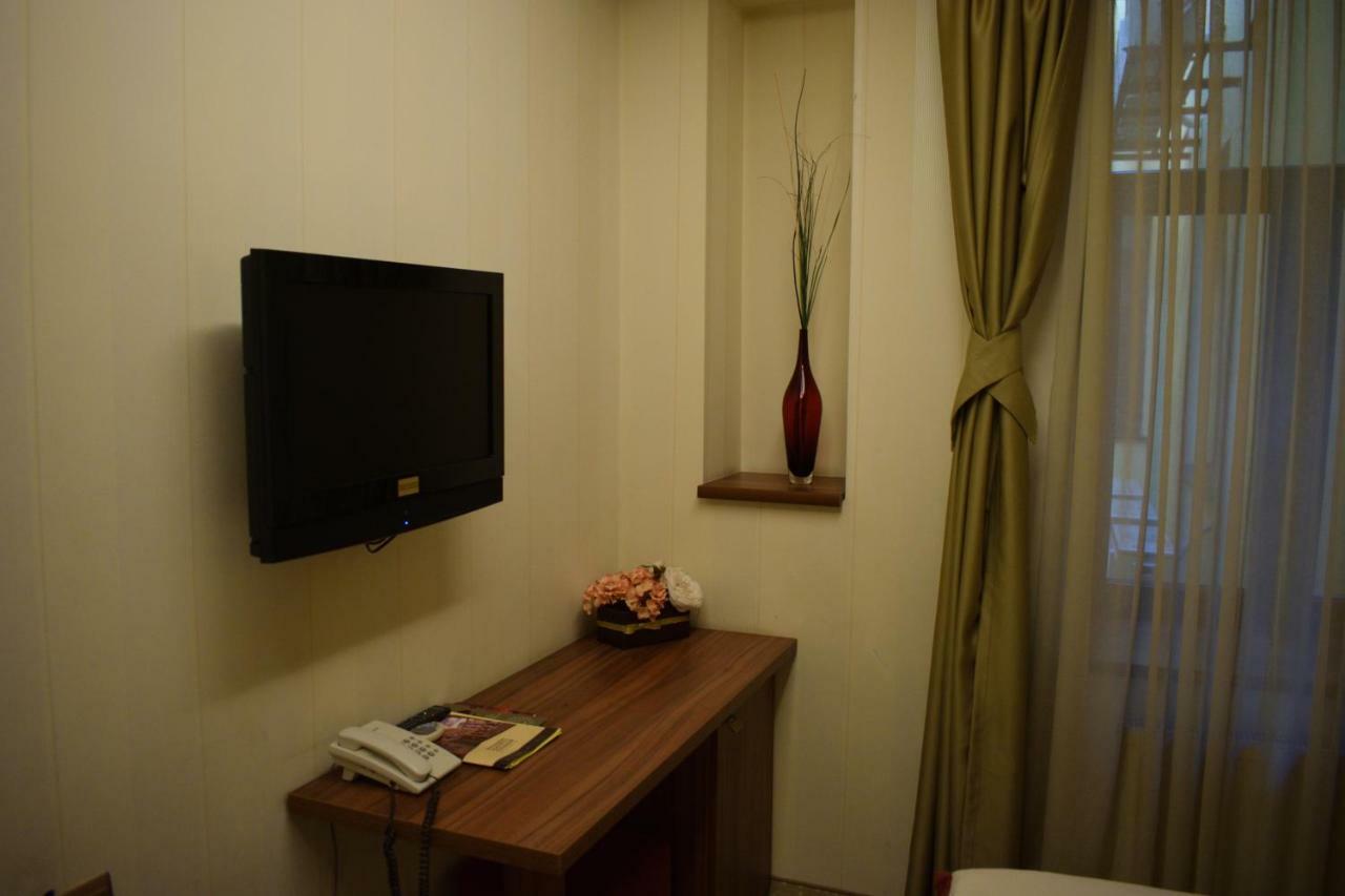 Gott Hotel 3*